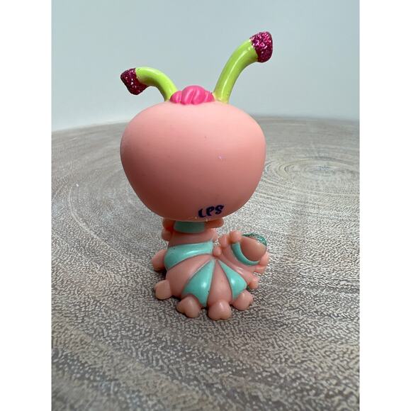 Littlest Pet Shop LPS Insect Centipede #2145 Replacement Pet 2011 - Picture 3 of 6